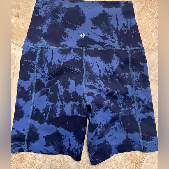 TAVI Stash and Dash Biker Short 6” - Picture 2 of 4